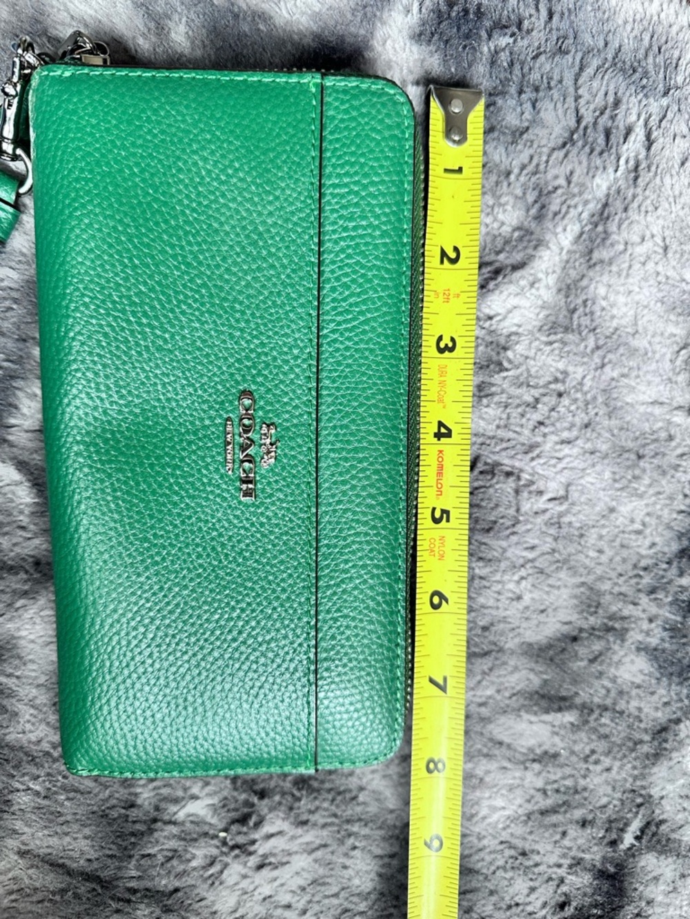 Coach Green Pebbled Leather Continental Wallet with Silver Logo - Picture 8 of 9